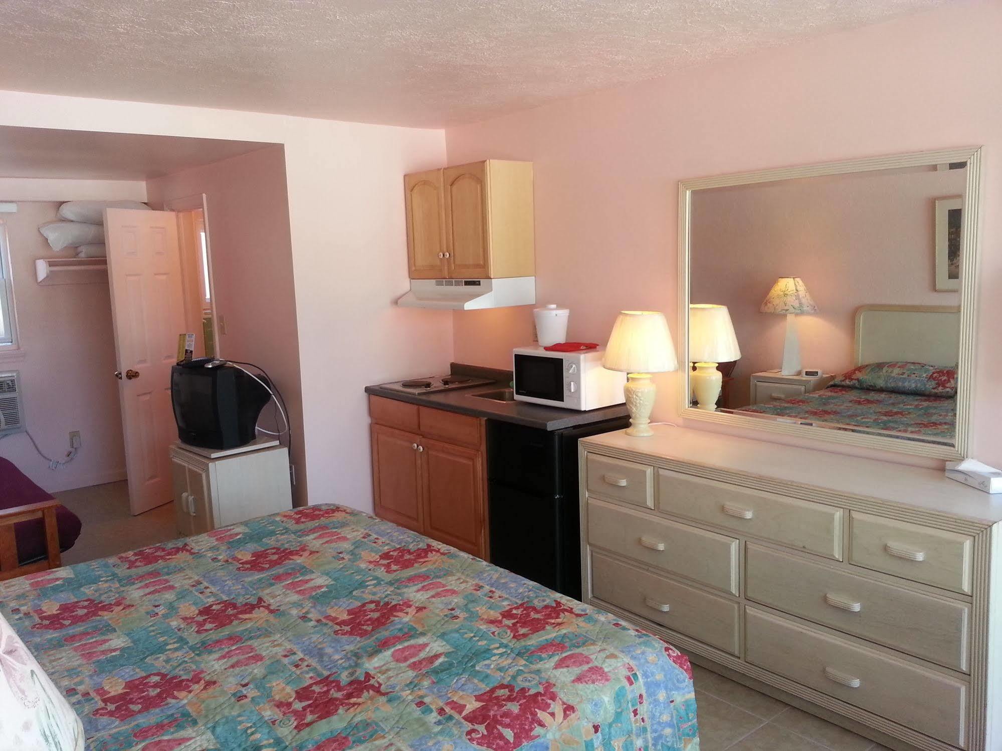 Sandbox Motel Wildwood Buitenkant foto
